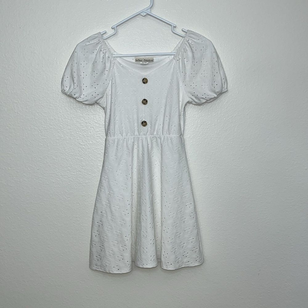 Urban Freedom Girl White eyelet Vintage dress Sz 8